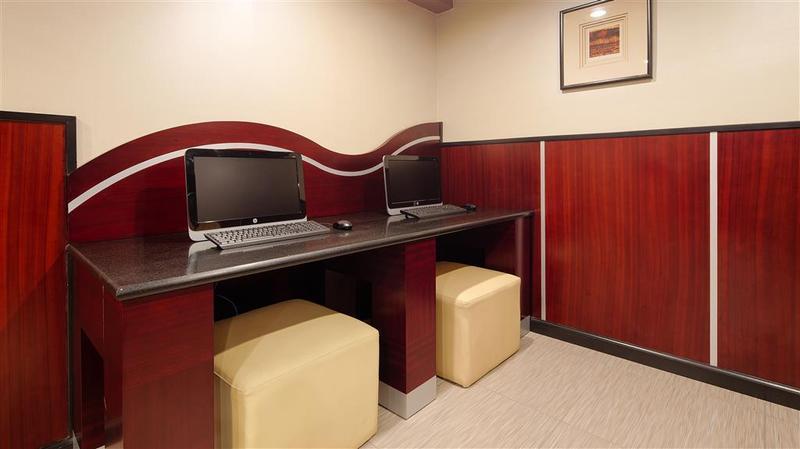 Best Western King George Inn & Suites Surrey Exteriér fotografie